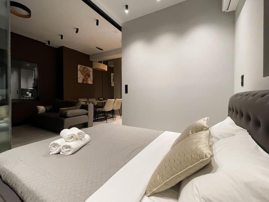 Lucky Central Home #22 Vipgreece أثينا المظهر الخارجي الصورة